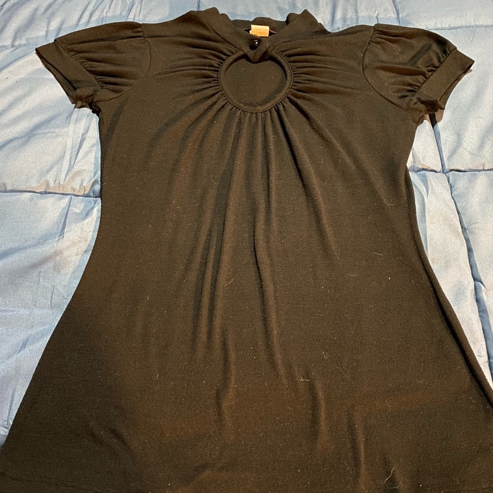 Body Central, black, keyhole design, top, size Large